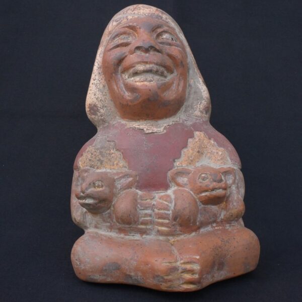 😄 Moche Culture Ceramic Sculptural Bottle of a Man with Animals - Imagen 2