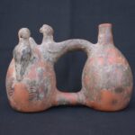 🎶 Moche Culture Ceramic Water Whistle with Birds and Ritual Motifs - Imagen 5