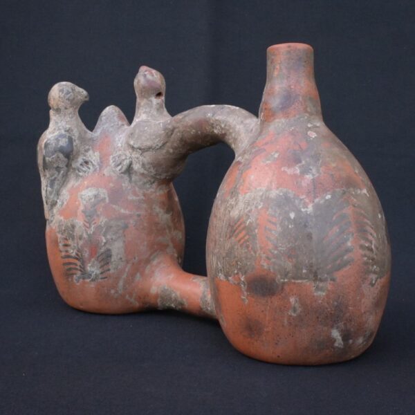 🎶 Moche Culture Ceramic Water Whistle with Birds and Ritual Motifs - Imagen 6