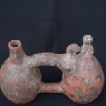 🎶 Moche Culture Ceramic Water Whistle with Birds and Ritual Motifs - Imagen 9