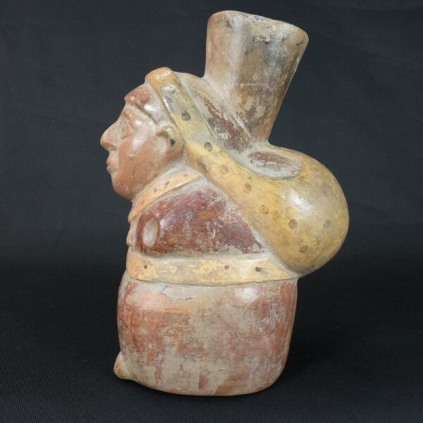 Pre-Columbian Moche Ceramic Ritual Bottle - Image 2
