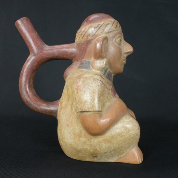 Pre-Columbian Moche Ceramic Worker Bottle - Image 5
