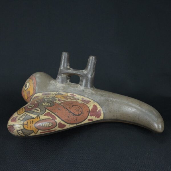 Pre-Columbian Nazca Manta Ray Ceramic Bottle - Image 2