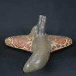 Pre-Columbian Nazca Manta Ray Ceramic Bottle - Imagen 3