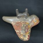 Pre-Columbian Nazca Manta Ray Ceramic Bottle - Imagen 9