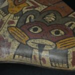 Pre-Columbian Nazca Manta Ray Ceramic Bottle - Imagen 14