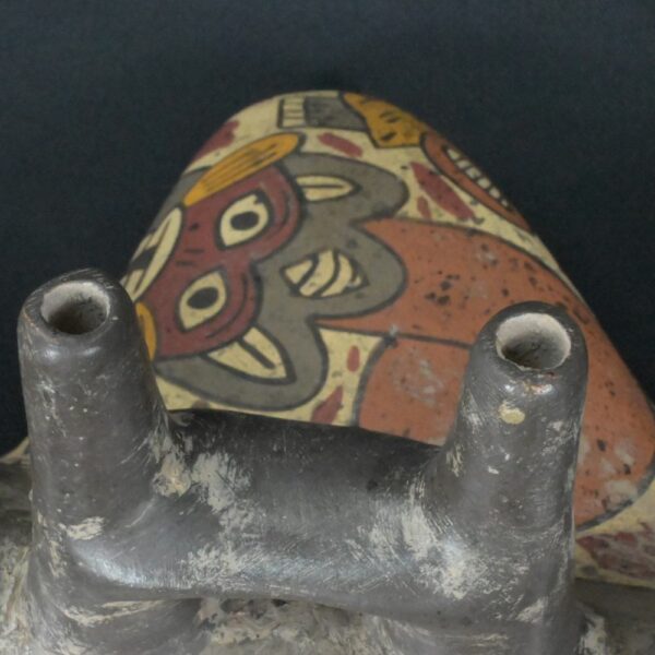 Pre-Columbian Nazca Manta Ray Ceramic Bottle - Image 15