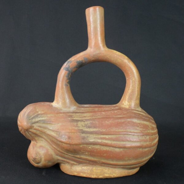 Pre-Columbian Moche Ceramic Ritual Bottle - Image 5