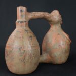 Pre-Columbian Inca Ceramic Whistle with Ritual Motifs - Imagen 5