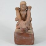 Handcrafted Moche Erotic Ceramic Bottle - Unique Art Piece - Imagen 7