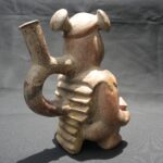 Pre-Columbian Moche Warrior Ceramic Bottle - Imagen 5