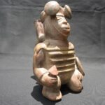 Pre-Columbian Moche Warrior Ceramic Bottle - Imagen 7