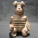 Pre-Columbian Moche Warrior Ceramic Bottle - Imagen 8