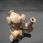 Pre-Columbian Moche Warrior Ceramic Bottle - Imagen 9