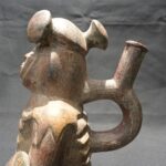 Pre-Columbian Moche Warrior Ceramic Bottle - Imagen 13