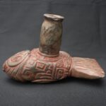 Pre-Columbian Chavin Stone Bottle - Carnivorous Fish Design - Imagen 2