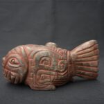 Pre-Columbian Chavin Stone Bottle - Carnivorous Fish Design - Imagen 11