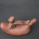 Pre-Columbian Moche Ceramic Whistle with Human Figure - Imagen 9