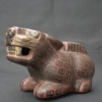 Pre-Columbian Tiahuanaco Ceramic Jaguar Figurine - Imagen 3