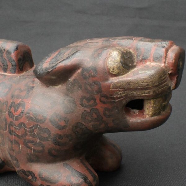 Pre-Columbian Tiahuanaco Ceramic Jaguar Figurine - Image 11