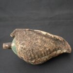 Precolumbian Moche Pututu with Gemstone Inlays - Imagen 7