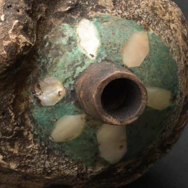 Precolumbian Moche Pututu with Gemstone Inlays - Image 11