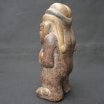 Tiahuanaco Pre-Columbian Ceramic Figurine with Human Form - Imagen 5