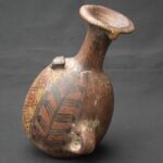 Inca Pre-Columbian Ceramic Aribalo Vessel - Imagen 2