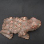 Pre-Columbian Tiahuanaco Frog Ceramic Figurine - Imagen 9