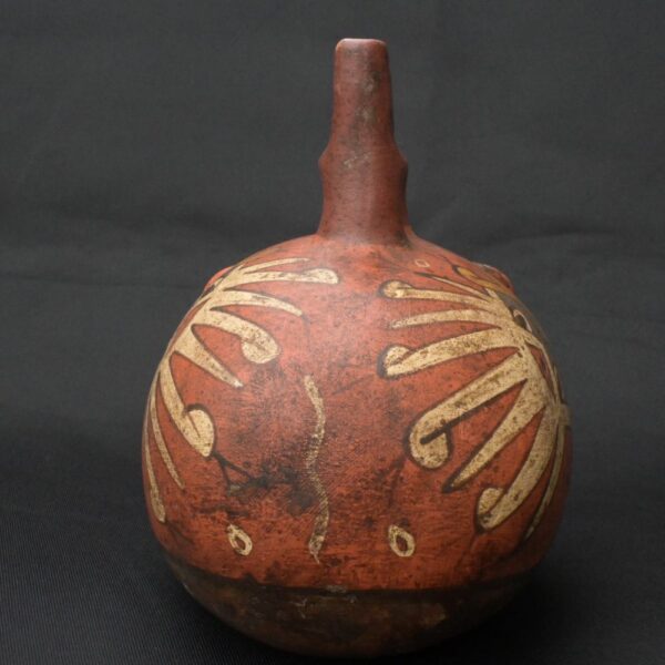 Pre-Columbian Nasca Ritual Ceramic Bottle with Animal Design - Image 4