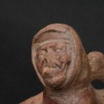 Pre-Columbian Moche Human Form Ceramic Whistle - Imagen 11