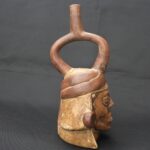 Pre-Columbian Moche Ritual Ceramic Bottle with Face - Imagen 8