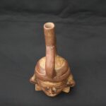 Pre-Columbian Moche Ritual Ceramic Bottle with Face - Imagen 11
