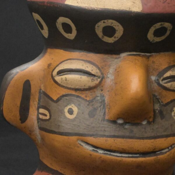 Exquisite Pre-Columbian Nasca Ceramic Human Figure - Image 13
