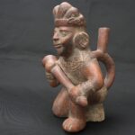 Authentic Pre-Columbian Moche Warrior Ceramic Figurine - Imagen 3