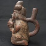 Pre-Columbian Moche Warrior Priest Ceramic Artifact - Imagen 4