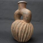 Pre-Columbian Chavin Ritual Ceramic Bottle - Imagen 2