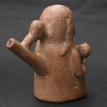 Pre-Columbian Moche Ceramic Whistle with Human Figure - Imagen 5