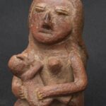 Pre-Columbian Moche Ceramic Whistle with Human Figure - Imagen 11