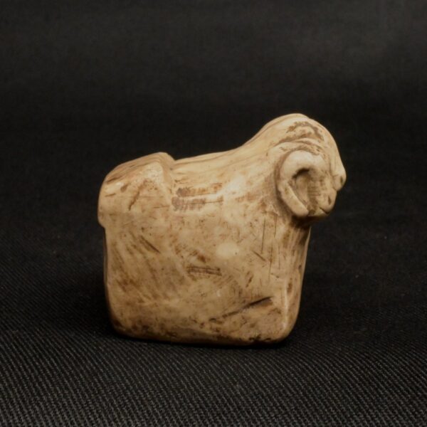 Colonial Quartz Stone Illa with Four Ram Heads - Antique Decor - Image 8