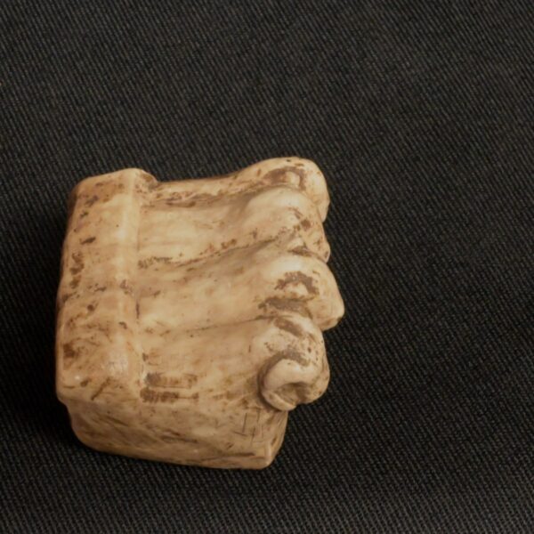 Colonial Quartz Stone Illa with Four Ram Heads - Antique Decor - Image 9