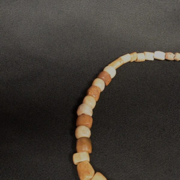 Pre-Columbian Moche Necklace with Joyful Feline Face - Image 4