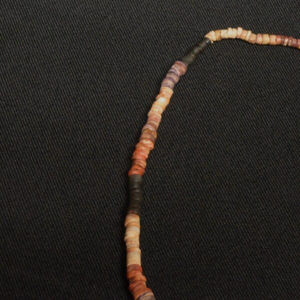 Pre-Columbian Moche Necklace with Owl Figure and Spondylus - Image 4