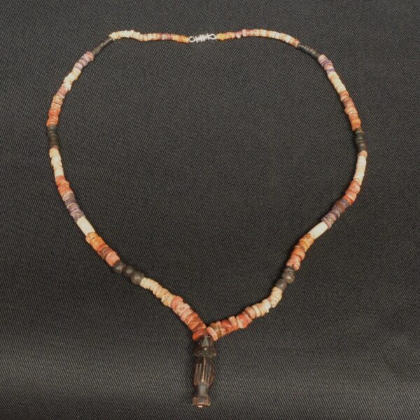 Pre-Columbian Moche Necklace with Owl Figure and Spondylus - Image 10