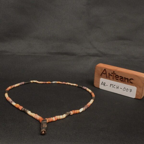 Pre-Columbian Moche Necklace with Owl Figure and Spondylus - Image 12