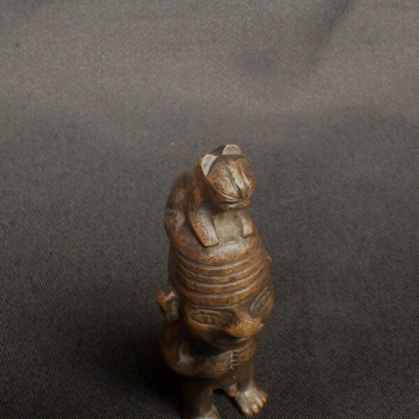 Pre-Columbian Inca Pachapapa Metal Figurine for Rituals & Decor - Image 9