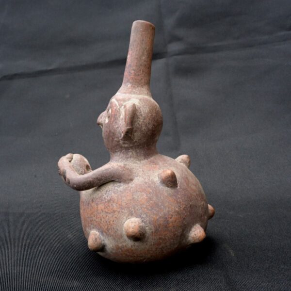 Pre-Columbian Chimu Ceremonial Whistle Figurine - Image 2