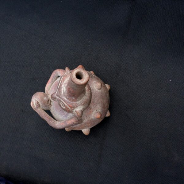 Pre-Columbian Chimu Ceremonial Whistle Figurine - Image 6