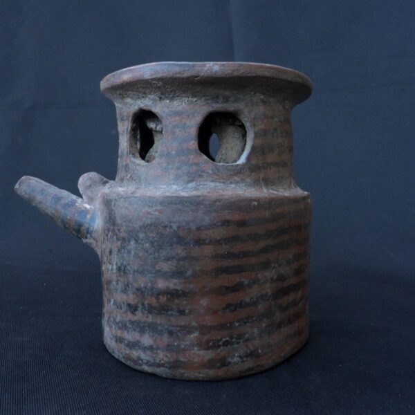 Unique Pre-Columbian Vicus Ceramic Whistle with Intricate Design - Image 3