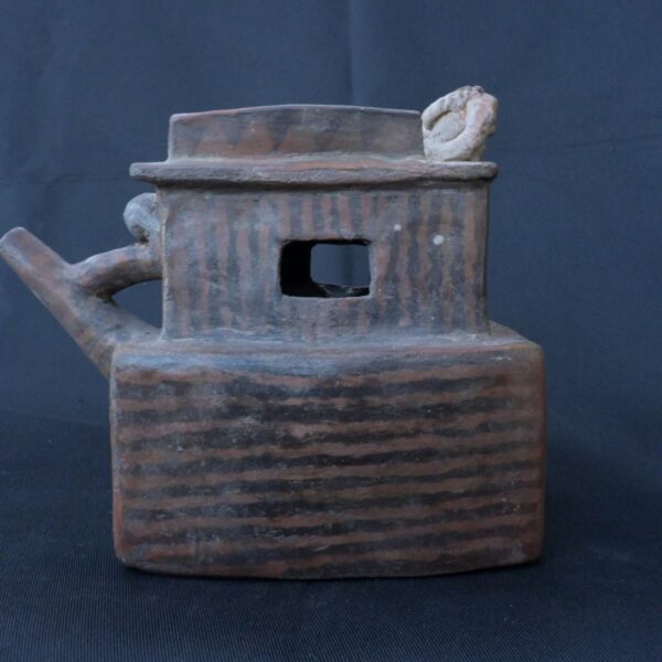 Pre-Columbian Vicus Ceramic Whistle with Ritualistic Melody - Image 4